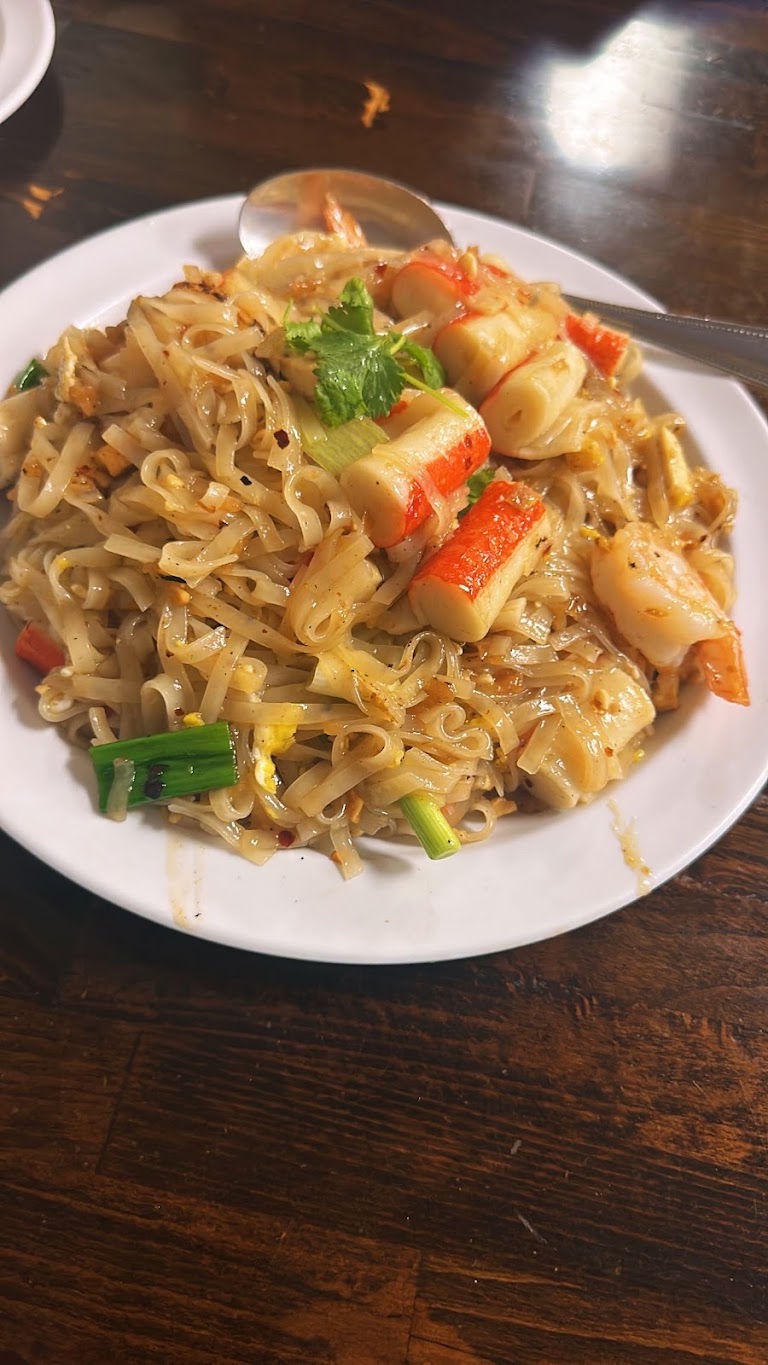 Pad Thai at Chai Thung