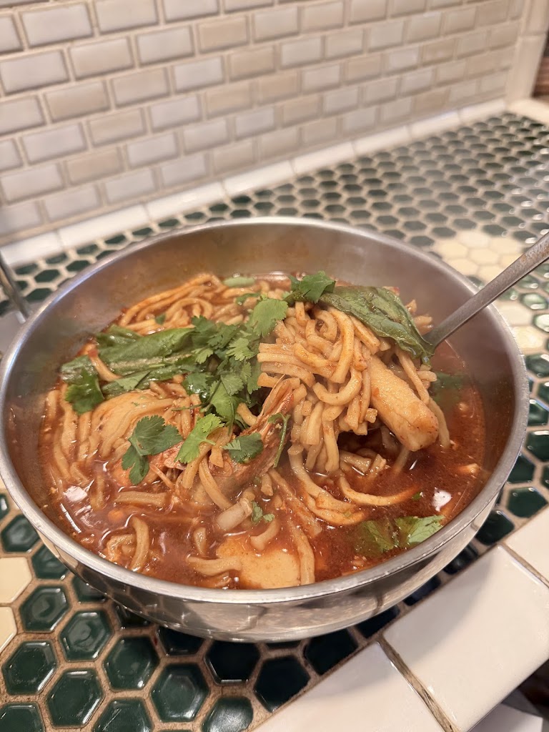 鍋燒煮麵 at Half and Half Good Old Time