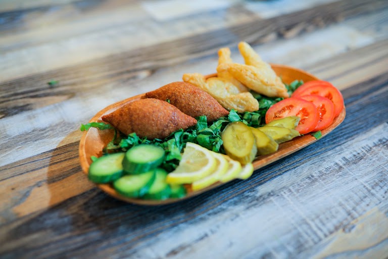 Chicken Kabob Sandwich Meal at Damasquino