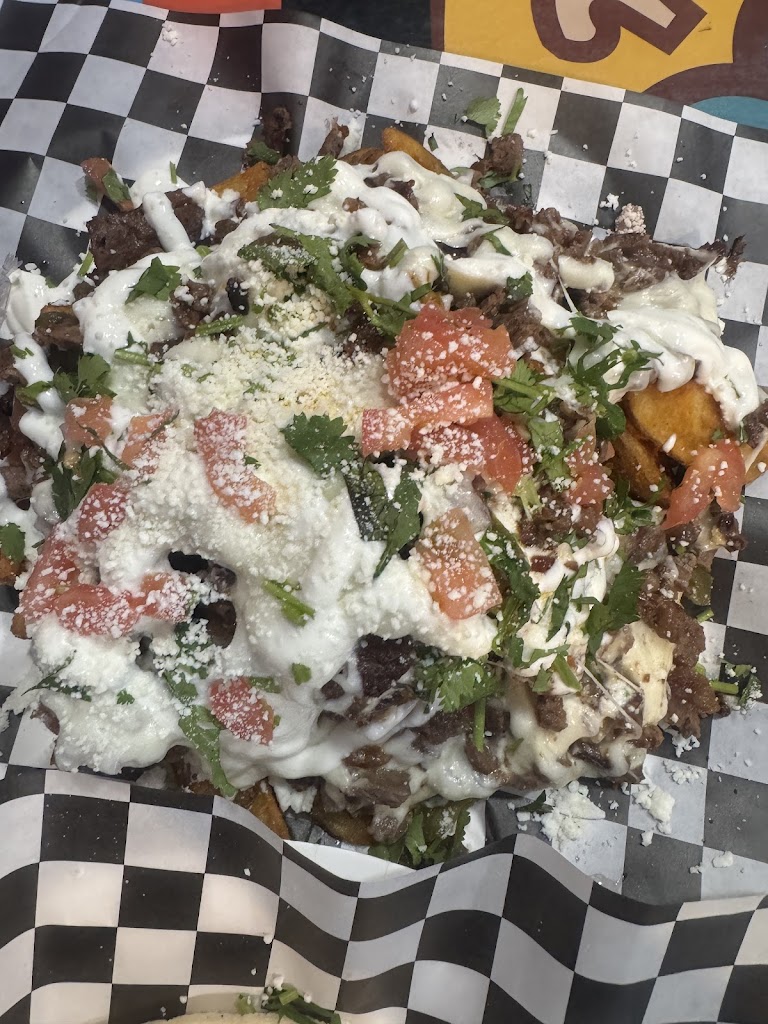Asada Nachos at Navarro’s Taqueria