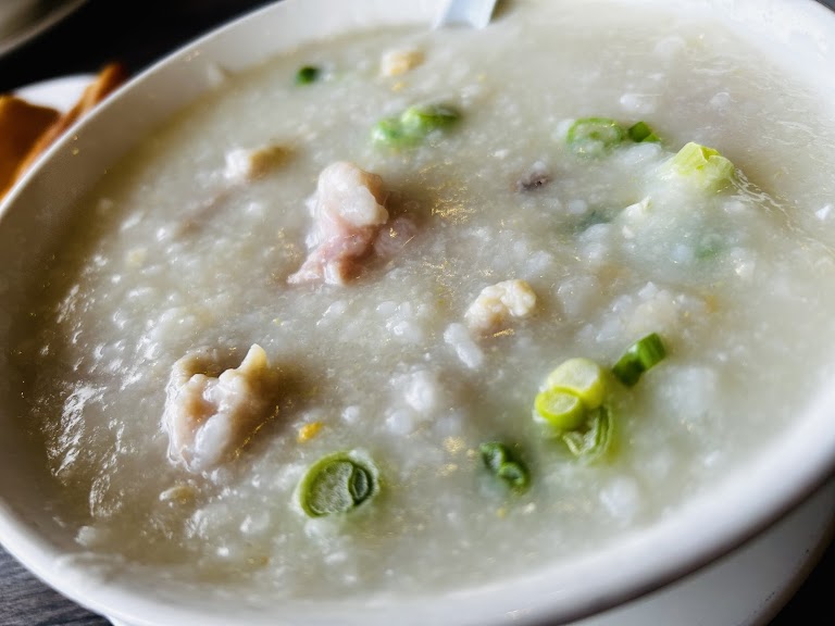 Porridge/ Rice Roll at U2 Cafe