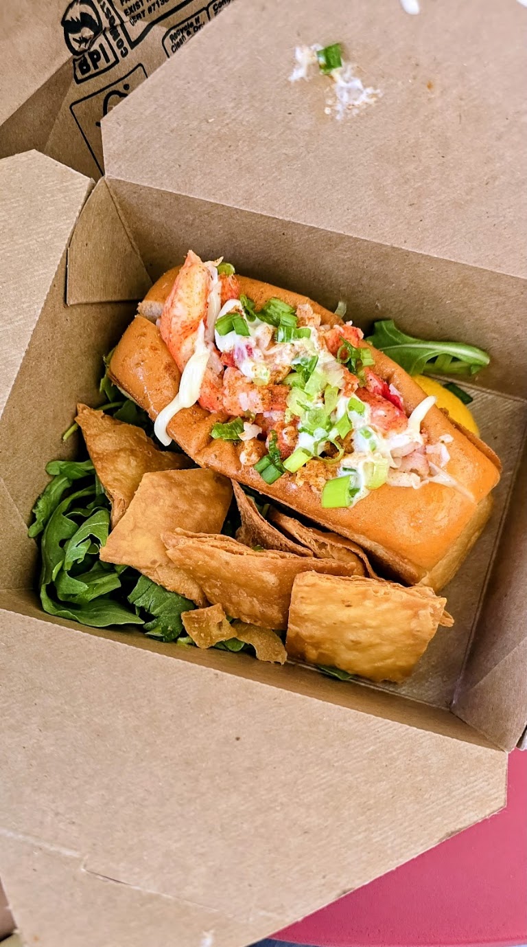 Lobster Roll at Lobster-Guys