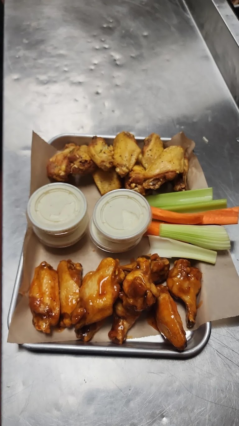 Wings at Redwood Pizza and Wings