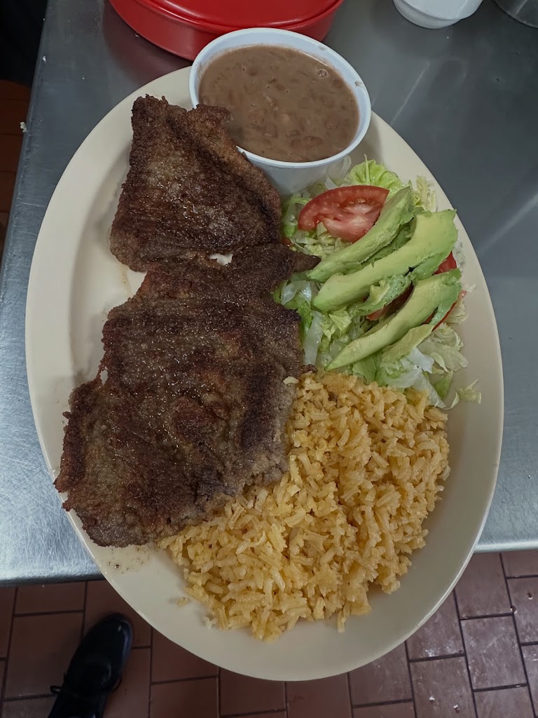 Carne Asanada at Pupusas Y Mas