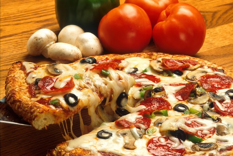 Pizza at Lamppost Pizza