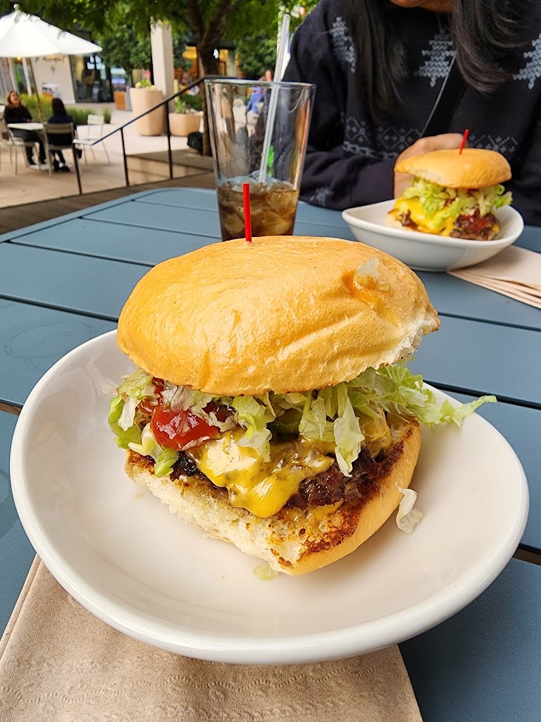 Hiho Double Cheeseburger at HiHo Cheeseburger