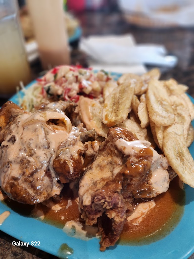 Fried Chicken WITH Plantain at El Katracho Restaurant