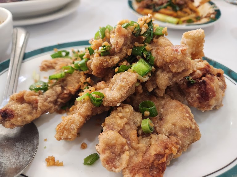 Crispy Chicken, Cashew Nuts, and Vegetables in a Flavorful Sauce. at Jade House Chinese Cuisine & BBQ