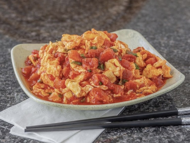 Tomato Egg Stirfry Over Rice at Tai He Ju Dumplings House 泰禾居饺子馆