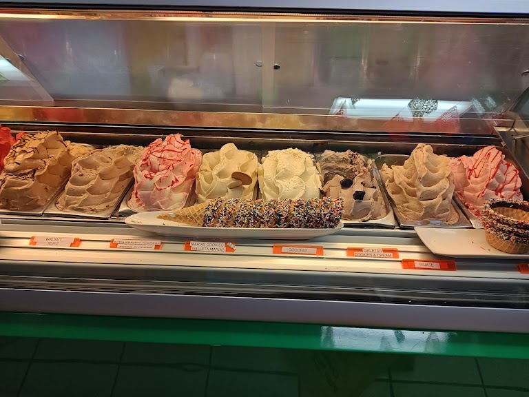Paletas at Mateo's Ice Cream & Fruit Bars🍦