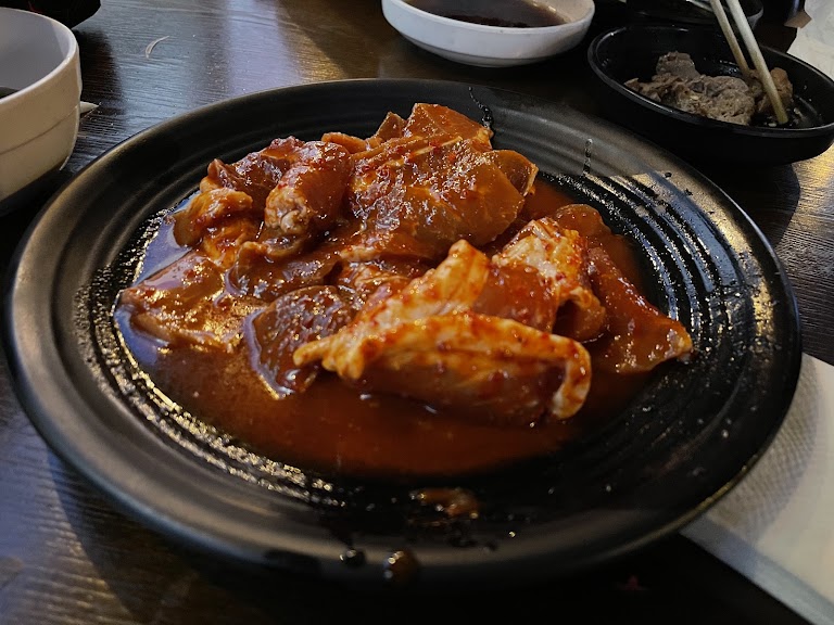 Extra Brisket 1LBS at 왕돼지