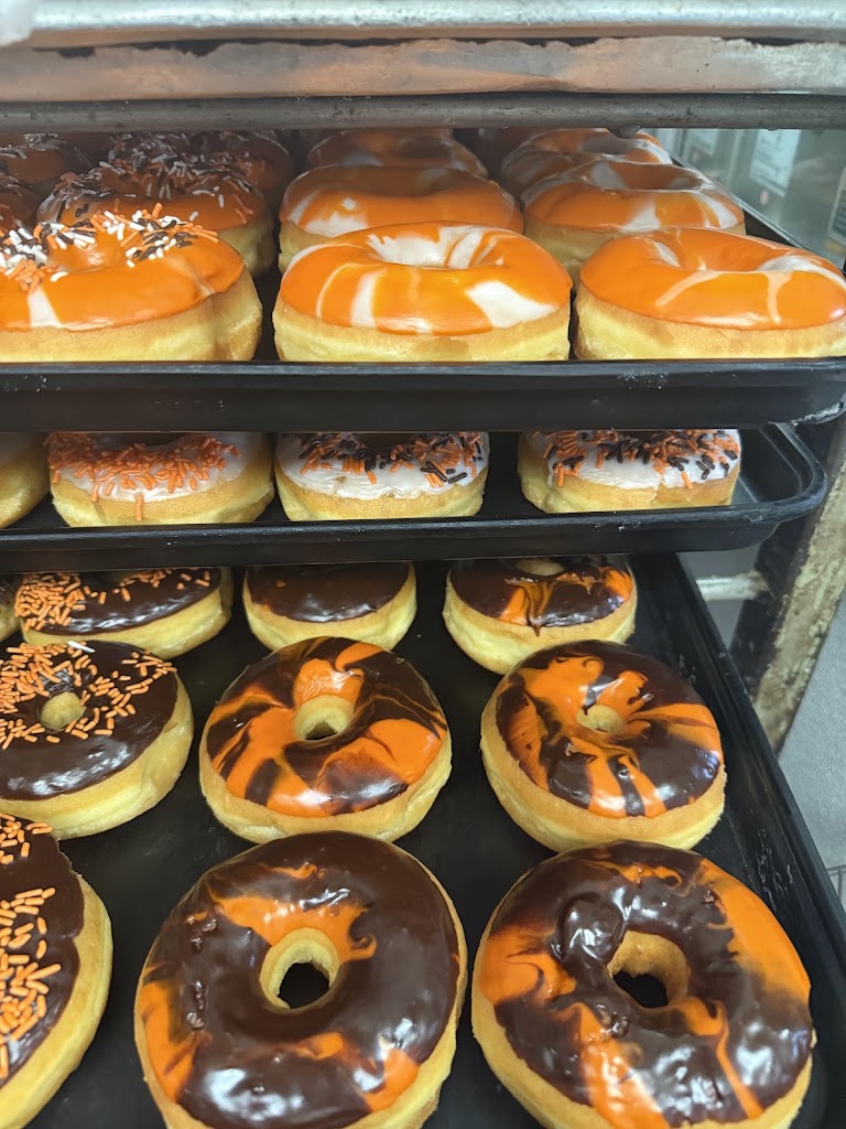 Glazed Raised Donuts at Yum Yum Donuts