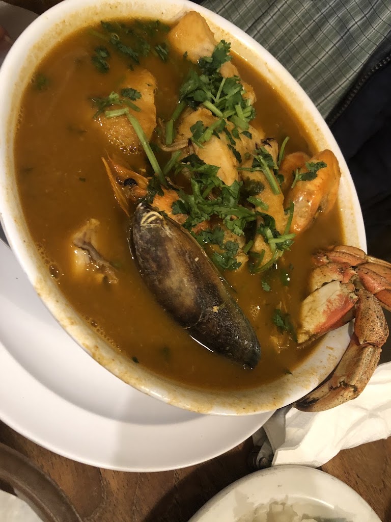 Caldo De Gallina at Muchá! Comida Chapina