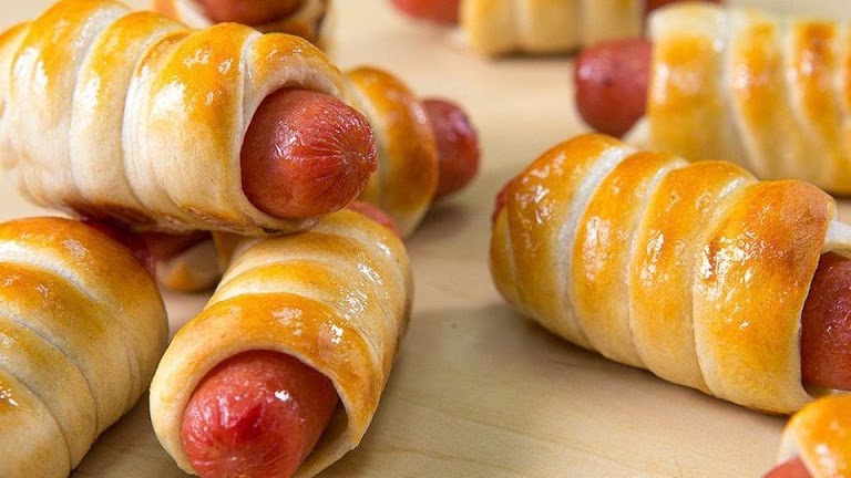 Cheesy Dog Bites at Wetzel's Pretzels