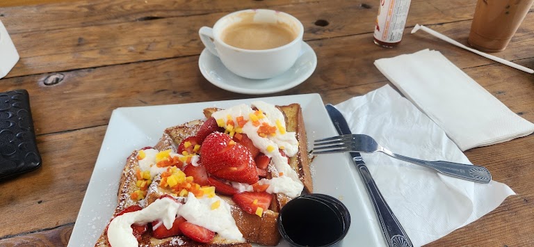 Red & Blue Velvet Pancakes at Larchmont Bungalow Cafe
