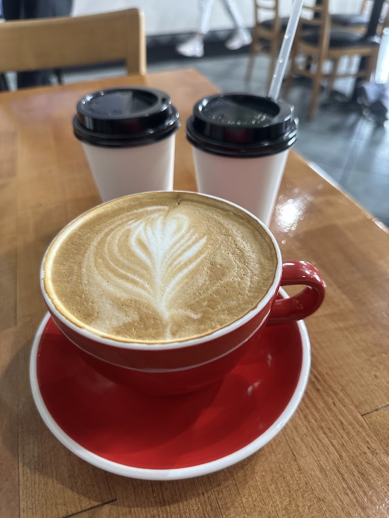 Cappuccino at Mari Vees