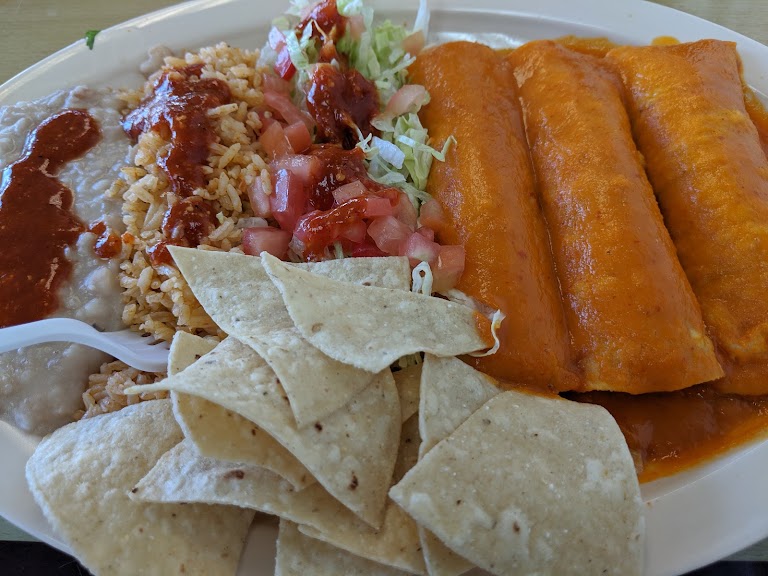 Taquitos Con Guacamole at Tacos Michoacan