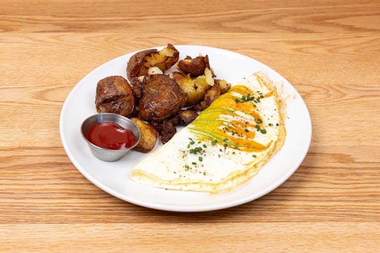 EGG White Omelet at Sunrose California Eatery