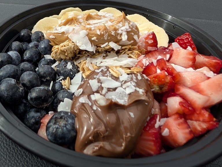 Açai Bowls at Whata Peach