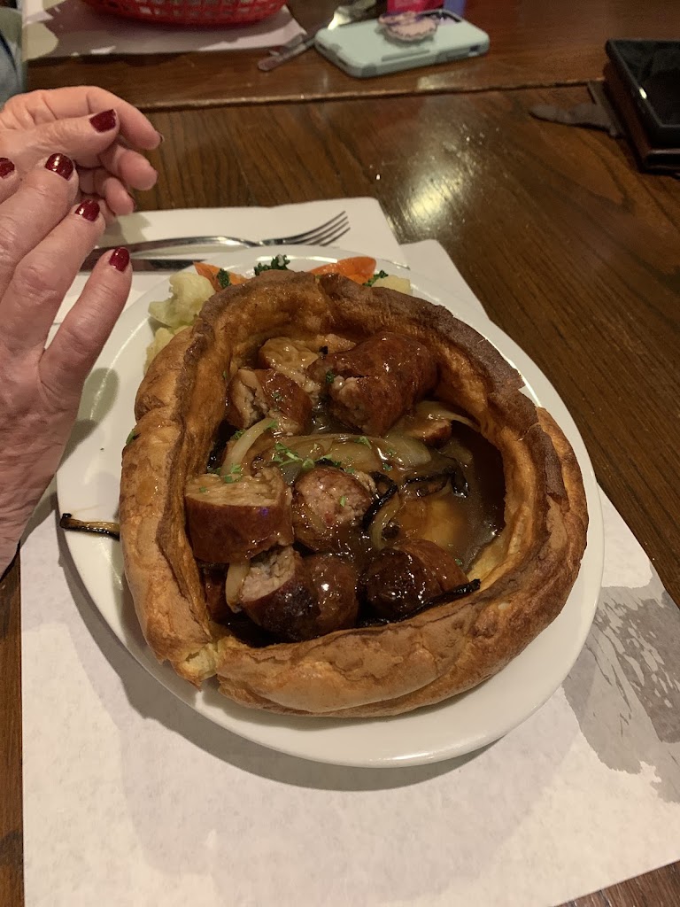 Steak and Mushroom Pie at Crown and Anchor