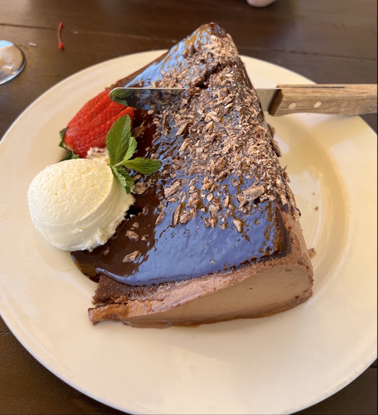 Station 23 Lava Cake at Gladstones Restaurant