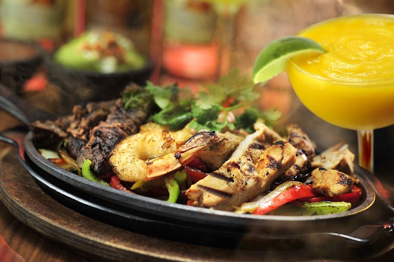 Tres Amigos Fajitas at Maria Sol