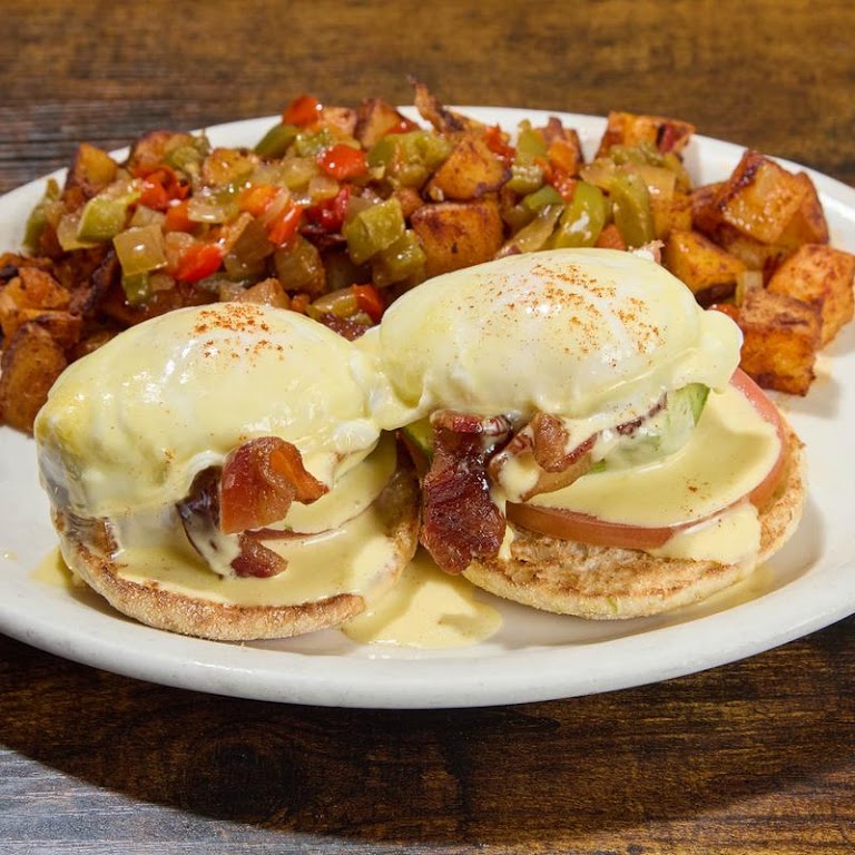 Eggs Benedict at Egg Plantation