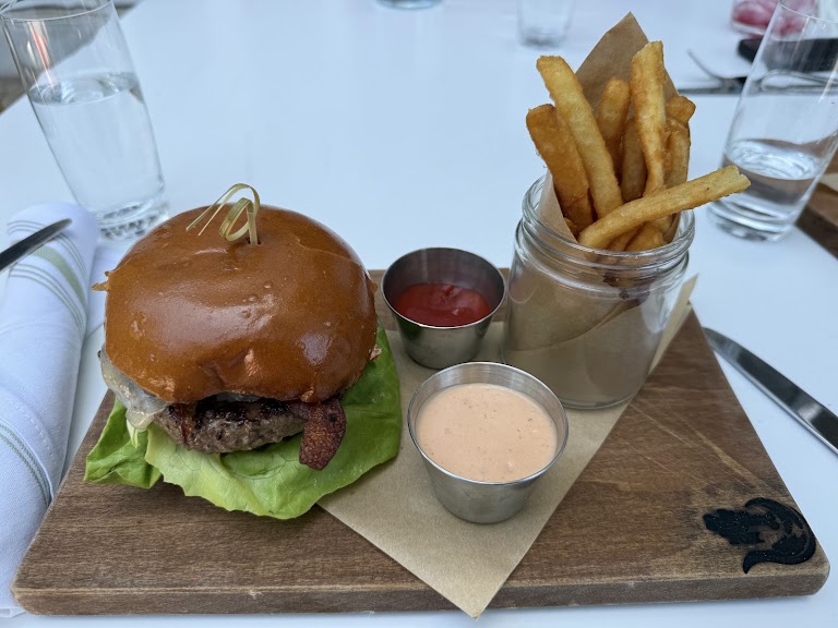 TSF Burger at The Surfing Fox