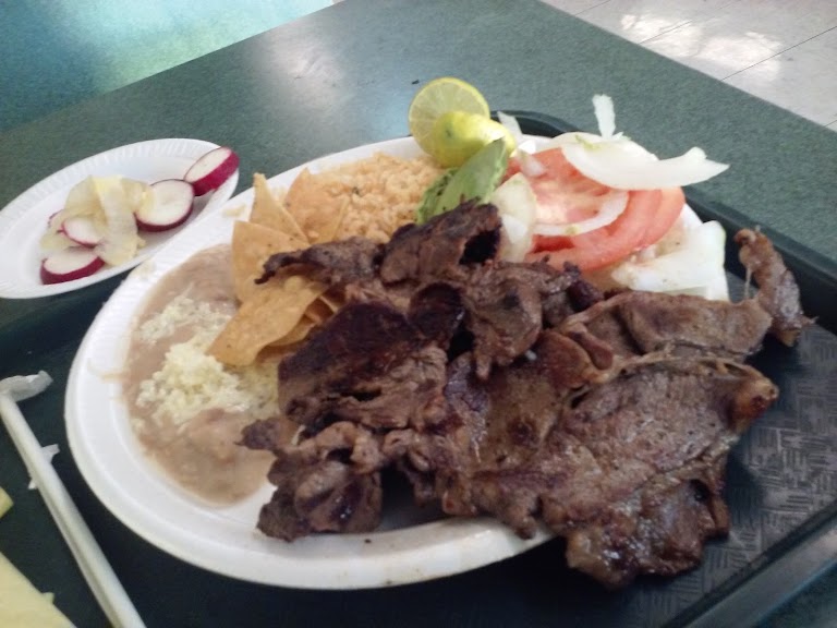 Birria at El Caporal