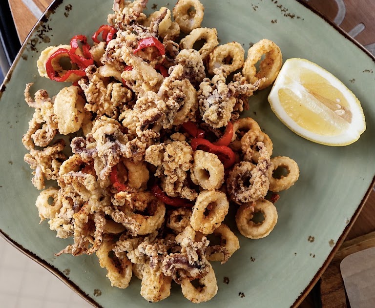 Harbor Calamari at Woody's Wharf