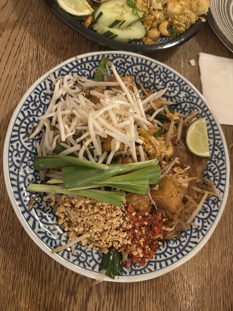 Pad Thai at MIYA มีญ่า