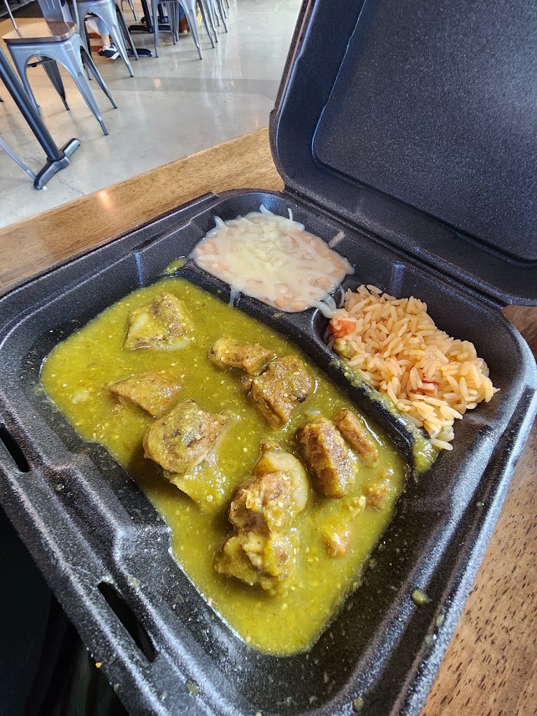 Trocito De Res at Los Ruizeñores Restaurant