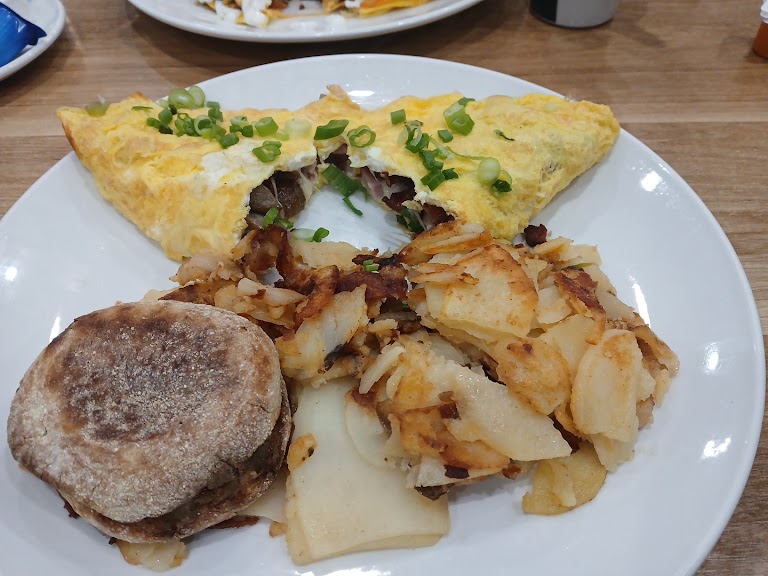 Chicken-fried Steak & Eggs at Broken Yolk Cafe