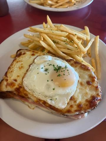 Bacon & Eggs at Le Petit Jardin Cafe & Flowers
