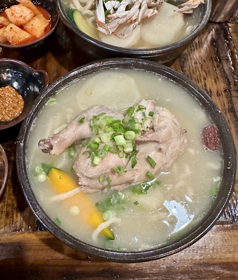 Chicken Porridge (dakjuk) at Hangari Kalguksu
