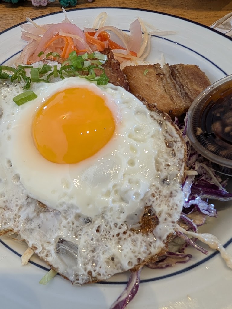 Tapsilog at BAKERS & BARISTAS