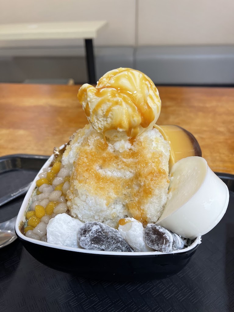 Mango Berry Milk Shaved Ice at Meet Fresh West Covina