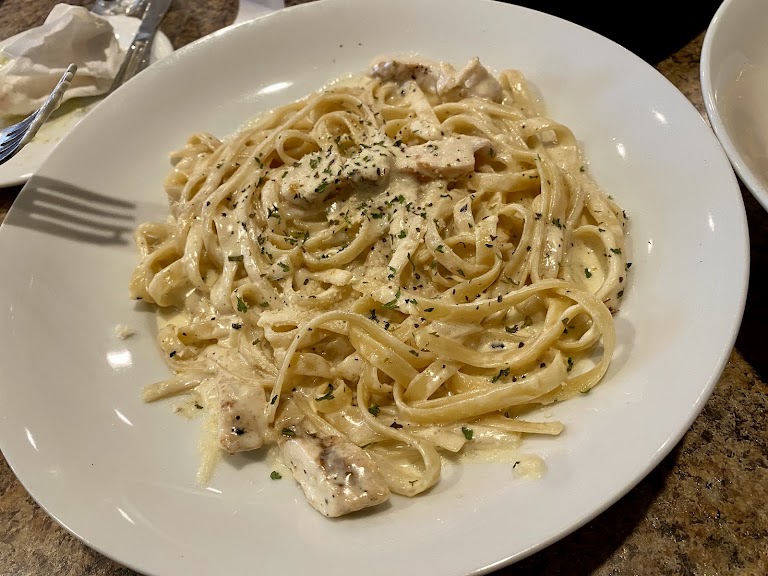 Chicken Alfredo at Panzarello's Restaurant | Italian