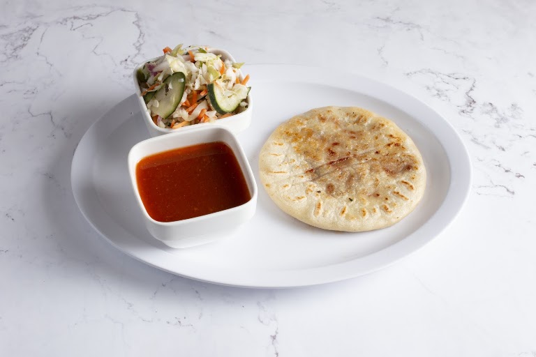 Grilled Chicken Fajitas at Pupusas de La Reina