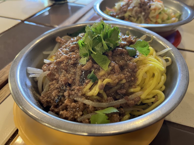 台北紅燒牛肉麵 at Half and Half Good Old Time