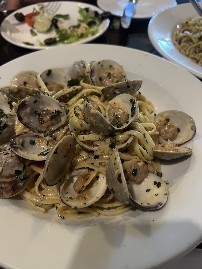 Fresh Clam Linguine at Alza Osteria