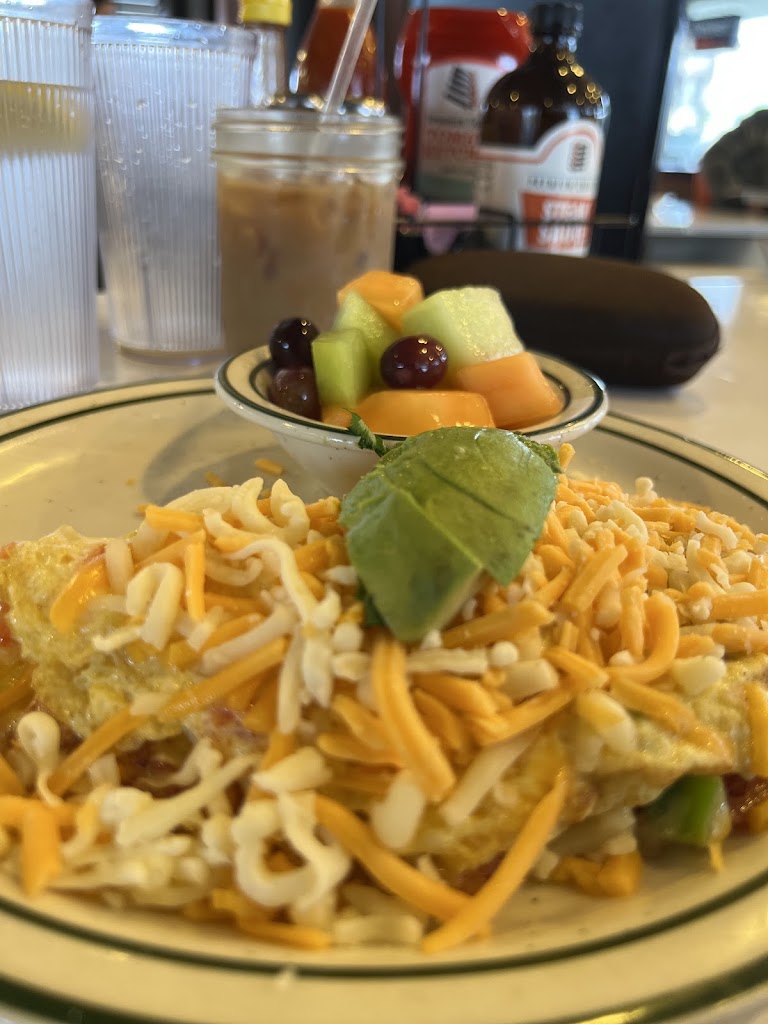 Fettuccine Alfredo at NORMS Restaurant