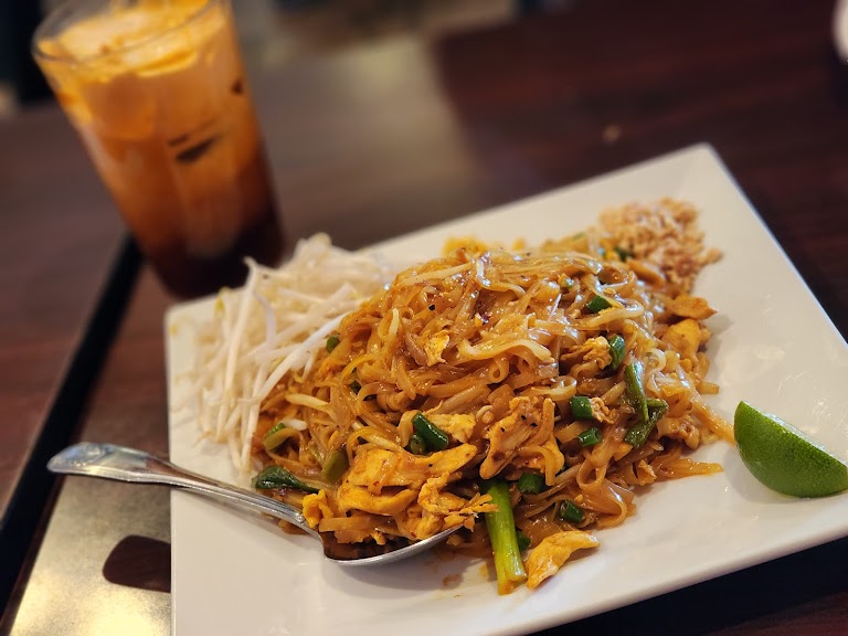 CHOW Mein/garlic Chicken at Lum-Ka-Naad