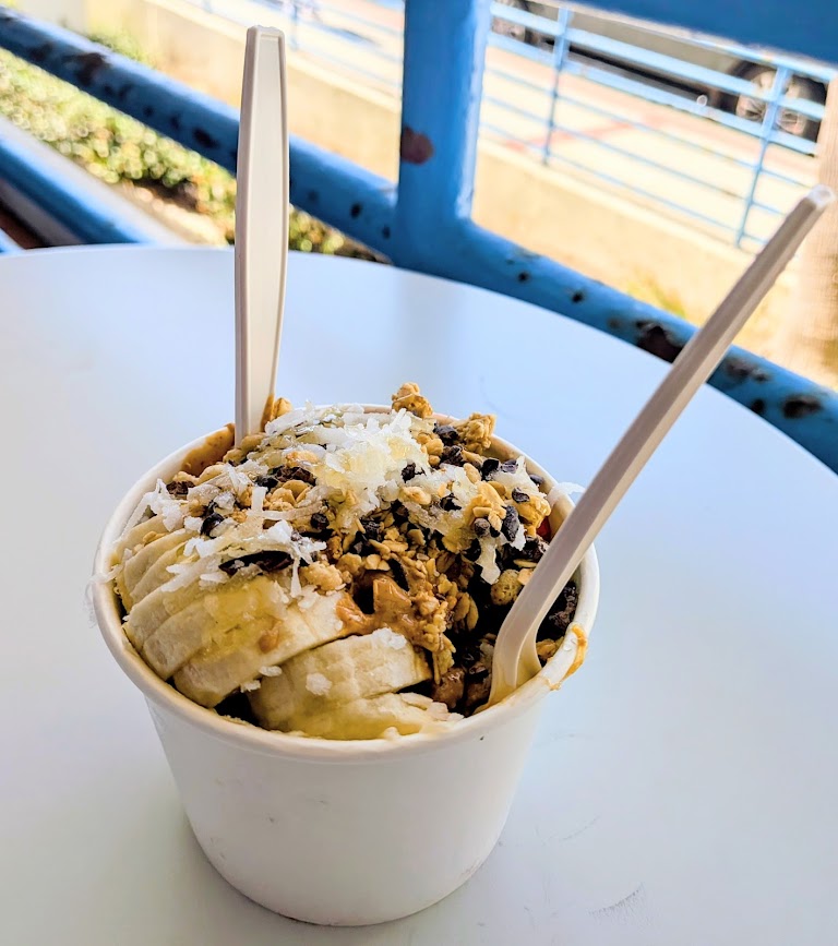 Peanut Butter Açaí Bowl at Racer Tea