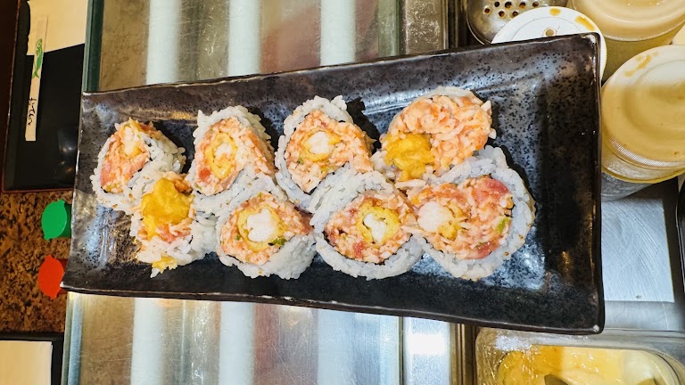 Spicy Seafood Salad at Niko Sushi
