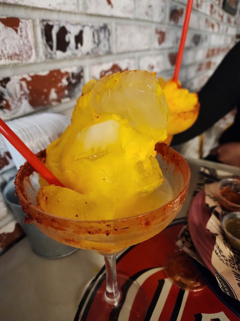 Mamalona at Desvelados Maywood