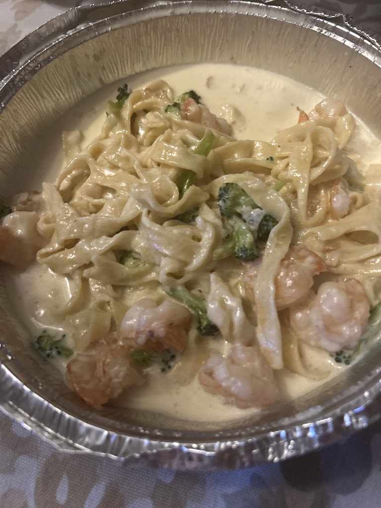 Fettucine Alfredo at La Pasta
