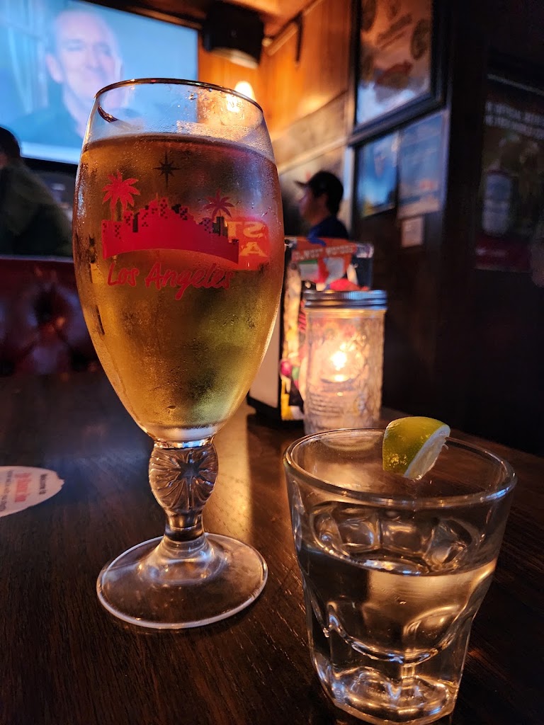 Beer at Ye Rustic Inn