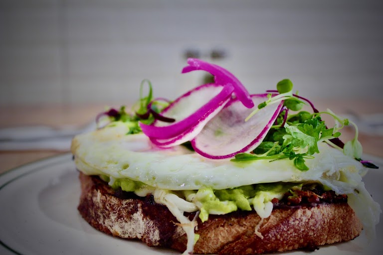 Avocado Toast at Lola café