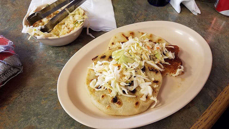 Bisteck Encebollado O Ranchero at Golfo De Fonseca Restaurant